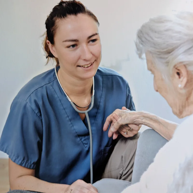 Isabelle Nolet-Cloutier, Infirmière auxiliaire en soins de pieds, soins podologiques.