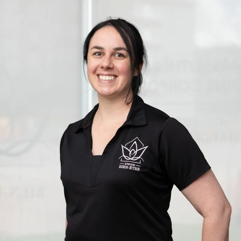 Karen Ouellet, Massothérapeute